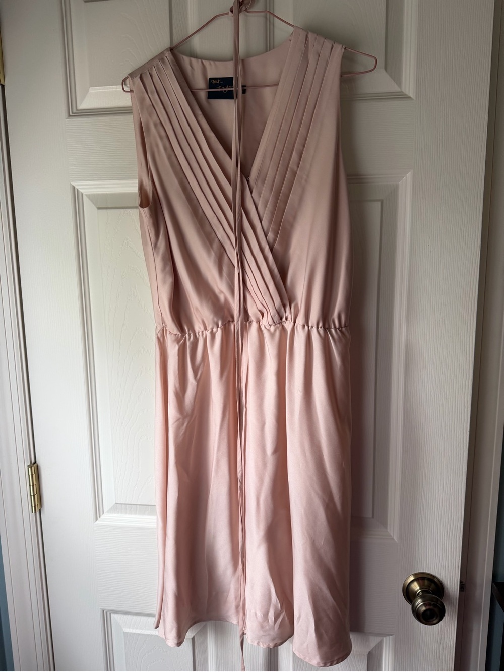 Sleeveless V-Neck Pleated Blush Pink Dress